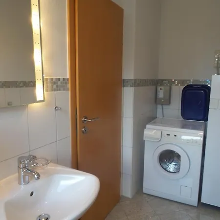 Ferienhaus Strandnahes Mit Terrasse, Strandamsel, Binz