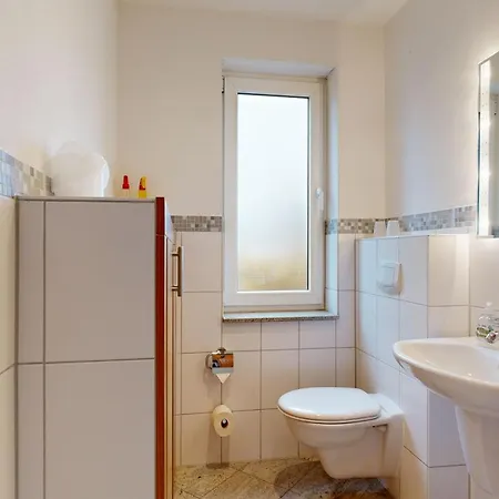 Strandnahes Mit Terrasse, Strandamsel, Ferienhaus Binz