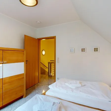 Strandnahes Mit Terrasse, Strandamsel,