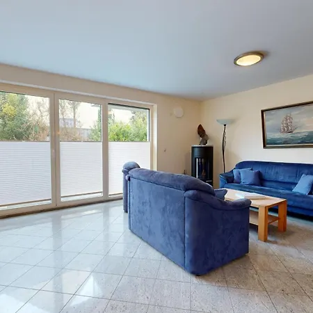 Ferienhaus Strandnahes Mit Terrasse, Strandamsel,