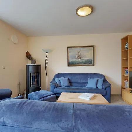 Strandnahes Mit Terrasse, Strandamsel, ビンツ